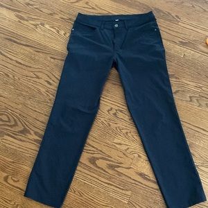 Lululemon ABC classic 32x30 excellent condition navy blue